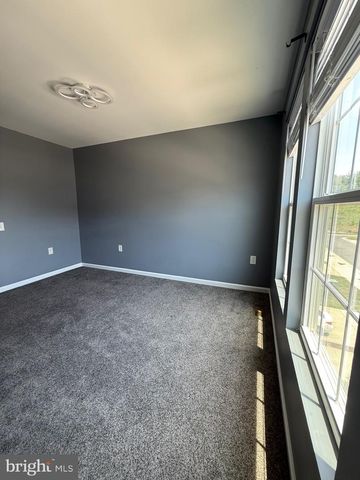 17137 GIBSON MILL RD, Dumfries, VA 22026