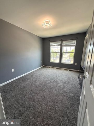 17137 GIBSON MILL RD, Dumfries, VA 22026
