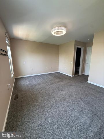 17137 GIBSON MILL RD, Dumfries, VA 22026