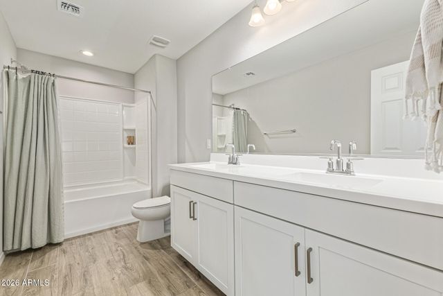 32426 N DAYLIGHT Drive, San Tan Valley, AZ 85144