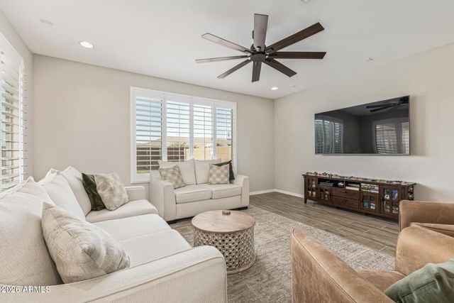 32426 N DAYLIGHT Drive, San Tan Valley, AZ 85144