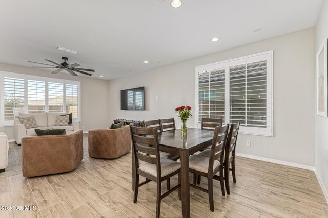 32426 N DAYLIGHT Drive, San Tan Valley, AZ 85144