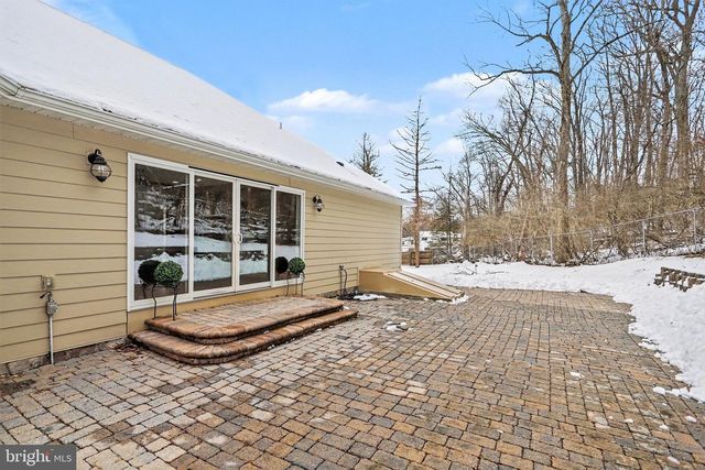 521 STONEY RUN RD, Dillsburg, PA 17019