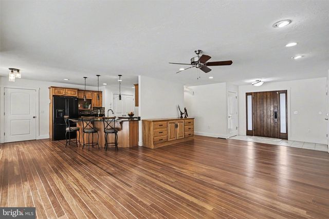 521 STONEY RUN RD, Dillsburg, PA 17019