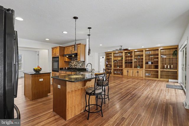 521 STONEY RUN RD, Dillsburg, PA 17019