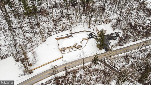 521 STONEY RUN RD, Dillsburg, PA 17019