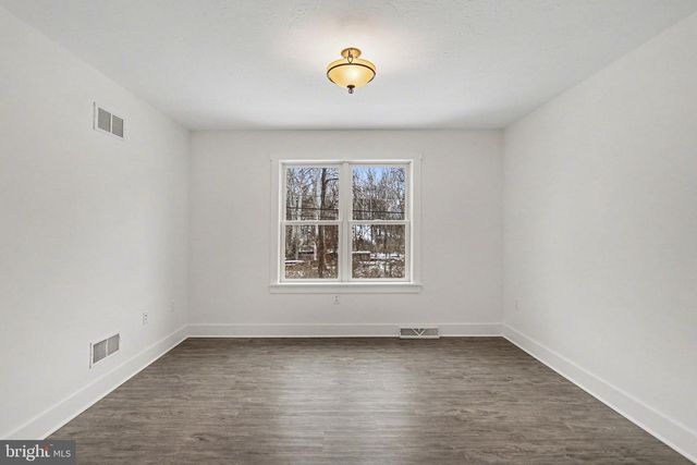 521 STONEY RUN RD, Dillsburg, PA 17019