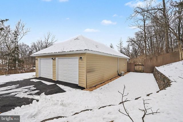 521 STONEY RUN RD, Dillsburg, PA 17019