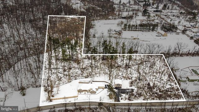 521 STONEY RUN RD, Dillsburg, PA 17019