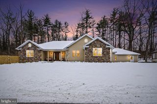 521 STONEY RUN RD, Dillsburg, PA 17019