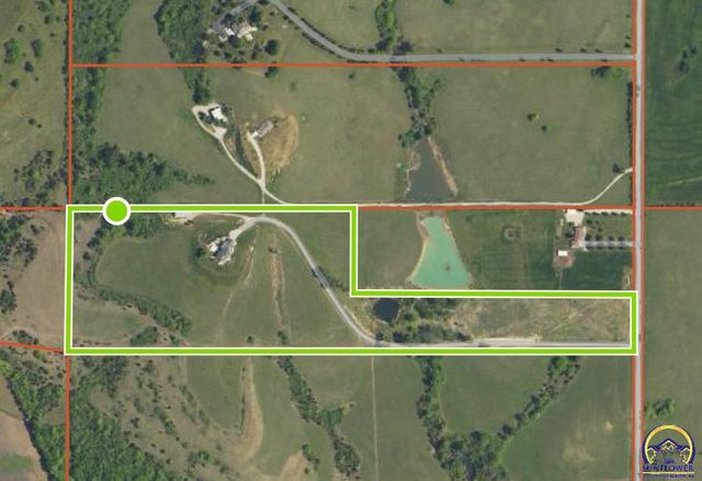 5721 NW Humphrey RD, Topeka, KS 66618