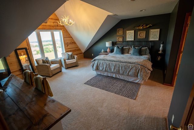 5721 NW Humphrey RD, Topeka, KS 66618