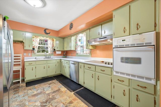 408 ROBIN ST, Staunton, VA 24401