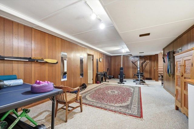 408 ROBIN ST, Staunton, VA 24401