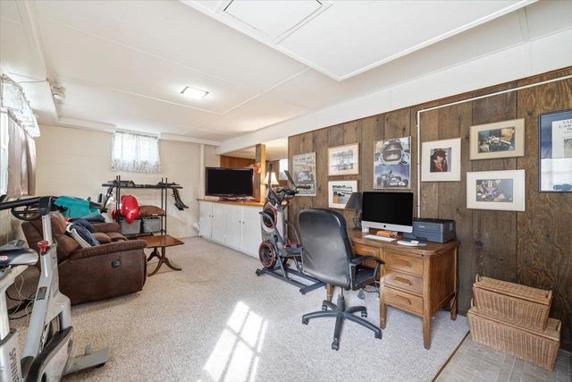 408 ROBIN ST, Staunton, VA 24401