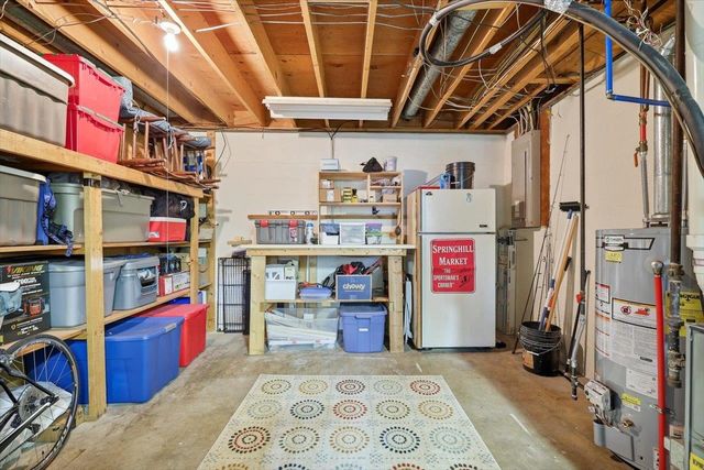 408 ROBIN ST, Staunton, VA 24401