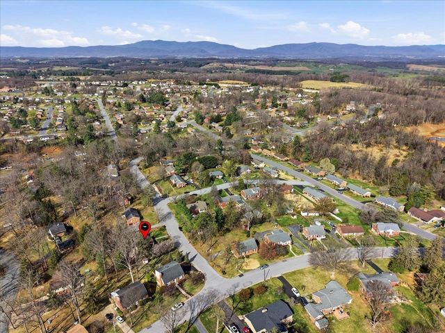 408 ROBIN ST, Staunton, VA 24401