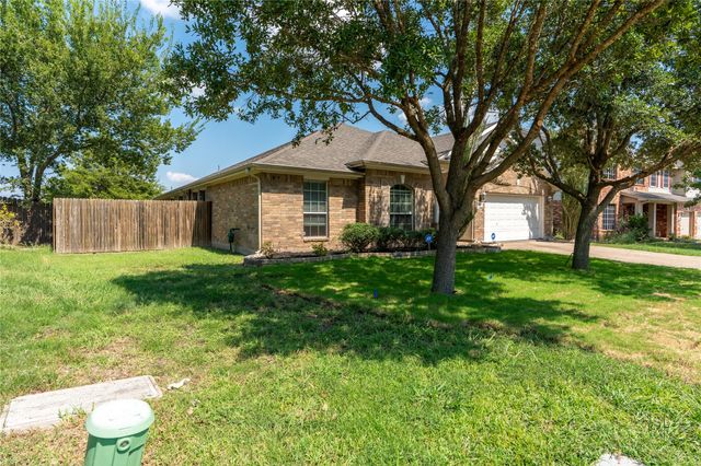 2105 Sumac Drive, Forney, TX 75126