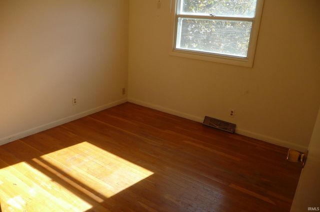 2732 Prescott Drive, Mishawaka, IN 46544