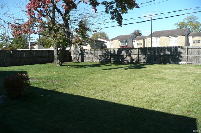 2732 Prescott Drive, Mishawaka, IN 46544