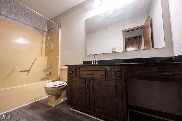 4537 Whirlaway Drive, Indianapolis, IN 46237