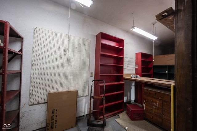 4537 Whirlaway Drive, Indianapolis, IN 46237