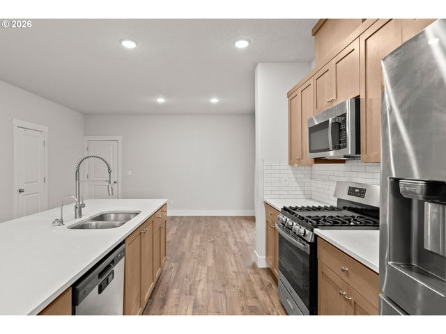 15215 Nw ORCHID St, Portland, OR 97229