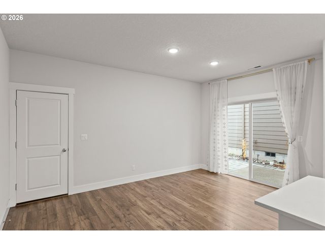 15215 Nw ORCHID St, Portland, OR 97229