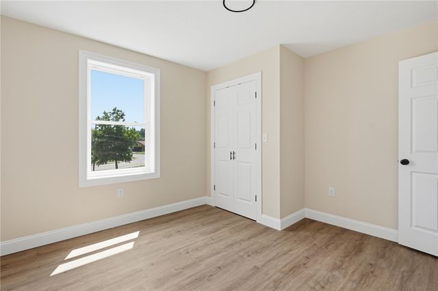 533 Scituate Avenue, Cranston, RI 02921