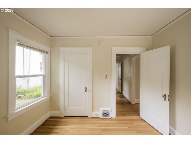 102 Ne 45TH Ave, Portland, OR 97213