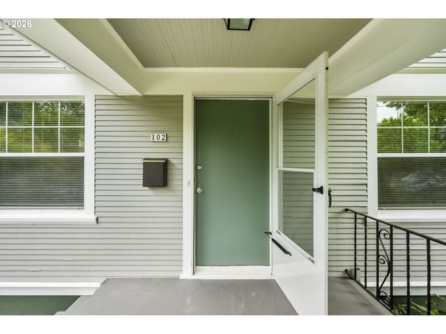 102 Ne 45TH Ave, Portland, OR 97213