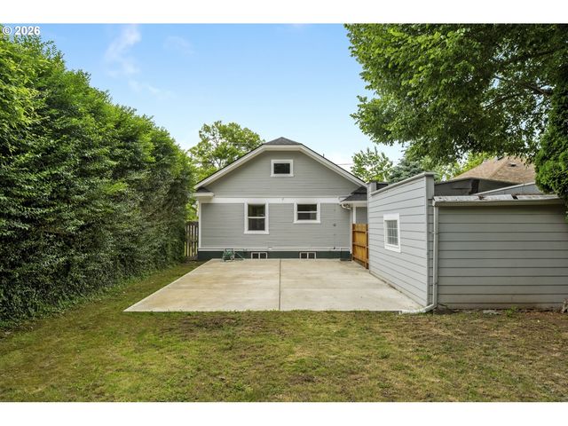 102 Ne 45TH Ave, Portland, OR 97213