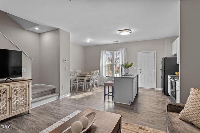 886 John Street, Clayton, NC 27520