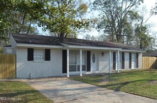 307 S Steele Avenue, Picayune, MS 39466