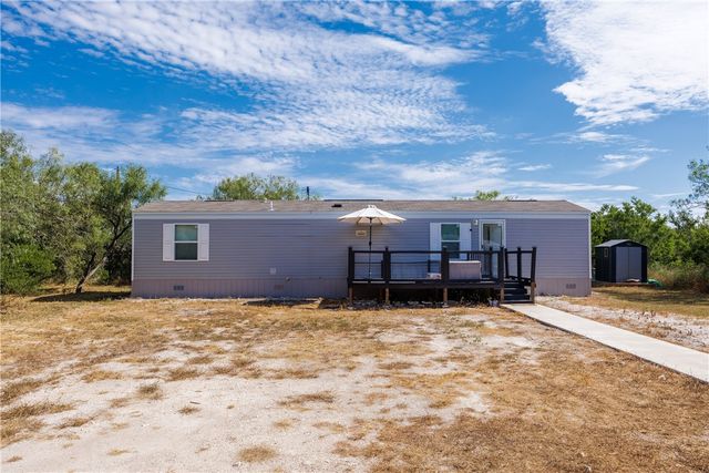 142 County Road 3084, Orange Grove, TX 78372