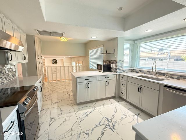 811 E Chilton Drive, Tempe, AZ 85283