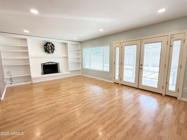 811 E Chilton Drive, Tempe, AZ 85283