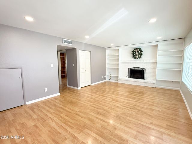 811 E Chilton Drive, Tempe, AZ 85283