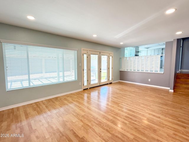 811 E Chilton Drive, Tempe, AZ 85283