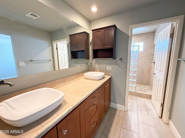 811 E Chilton Drive, Tempe, AZ 85283