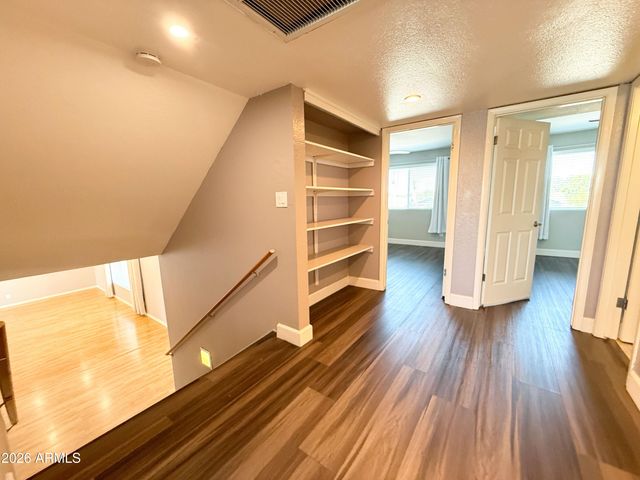 811 E Chilton Drive, Tempe, AZ 85283