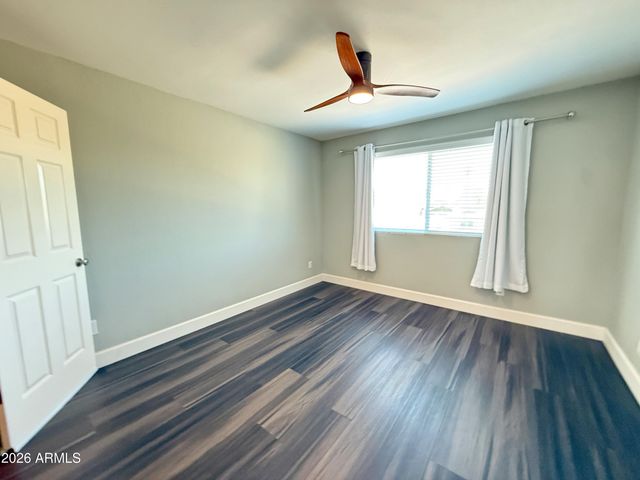 811 E Chilton Drive, Tempe, AZ 85283