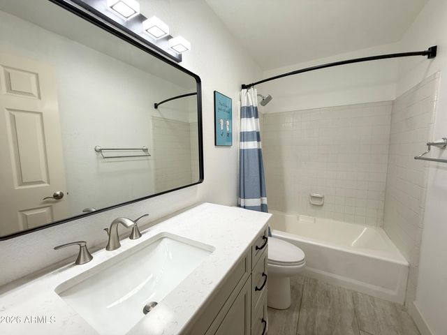 811 E Chilton Drive, Tempe, AZ 85283