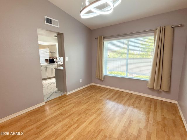 811 E Chilton Drive, Tempe, AZ 85283