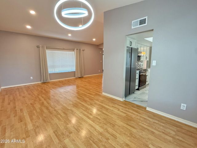 811 E Chilton Drive, Tempe, AZ 85283