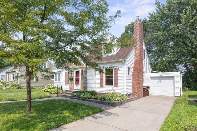 505 1st Street NE, Buffalo, MN 55313