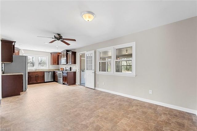 4861 Rochambeau DR, Williamsburg, VA 23188