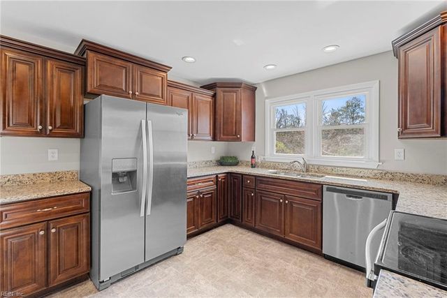 4861 Rochambeau DR, Williamsburg, VA 23188