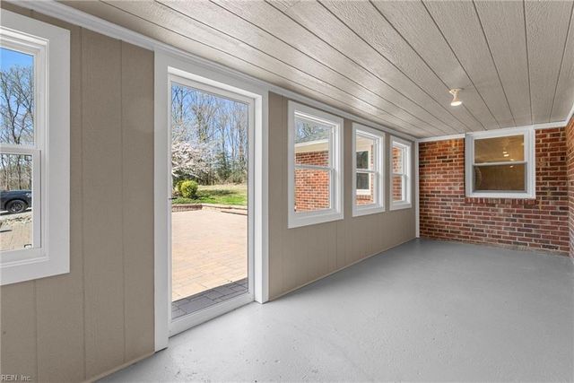 4861 Rochambeau DR, Williamsburg, VA 23188