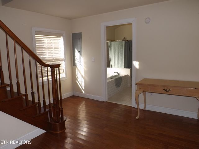 223 Ulysses Daniels Lane, Harrogate, TN 37752